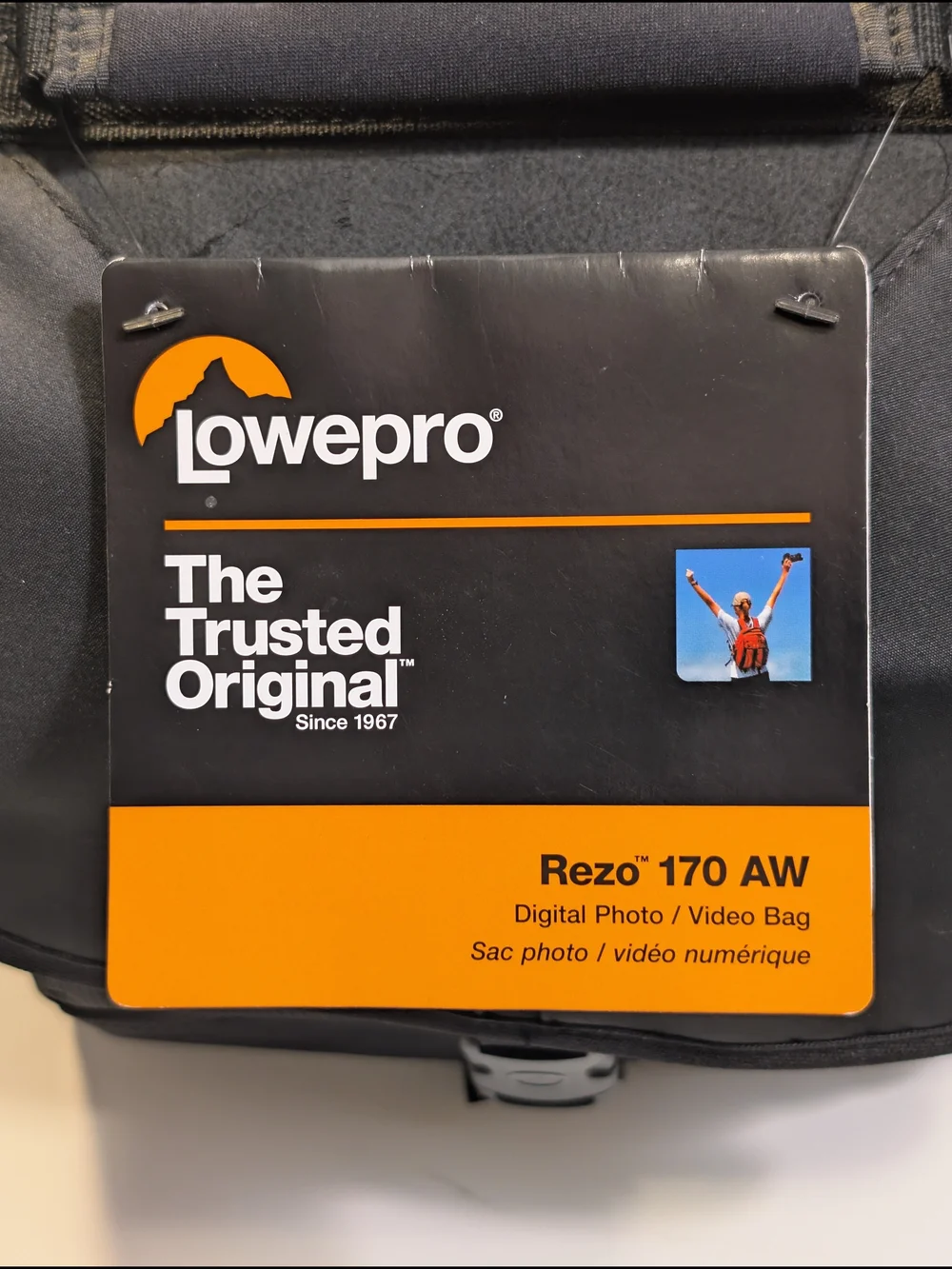 NWT Lowepro Mirrorless Camera Bag Weatherproof Shoulder Case for Sony Alpha Cano